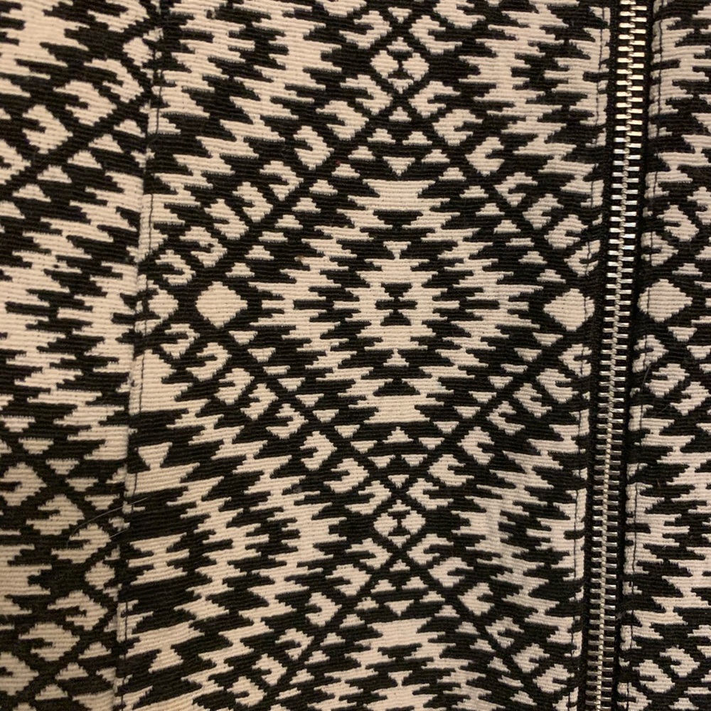 Hollister Zipper Front Black/ White Printed Dress - Picture 3 of 5